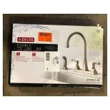 Delta Everly 2-Handle Standard Kitchen Faucet with Spray in Stainless Customer Returns See Pictures