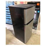 Magic Chef 18.5 in. W, 4.5 cu. ft. 2-Door Mini Refrigerator, with Freezer in Platinum Steel   Customer Returns See Pictures