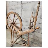 Antique Wooden Spinning Wheel - Vintage Craft Tool