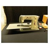 VINTAGE FREEARM SEWING MACHINE