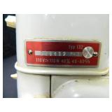 VINTAGE FREEARM SEWING MACHINE