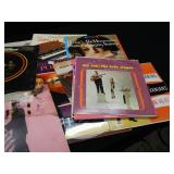 GIANT LOT OF RECORD ALBUMS