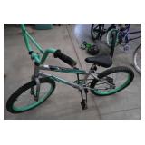3 BIKES