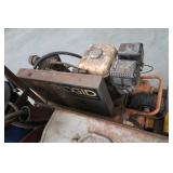LUBRACATING STATION WITH AIR COMPRESSER