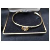 VINTAGE GOLD TONE AND FILIGREE OPAL JEWELRY