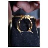 VINTAGE GOLD TONE AND FILIGREE OPAL JEWELRY