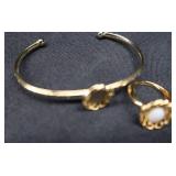 VINTAGE GOLD TONE AND FILIGREE OPAL JEWELRY