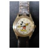 VINTAGE LORUS MICKEY MOUSE WATCH