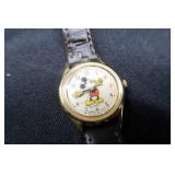 VINTAGE LORUS MICKEY MOUSE WATCH
