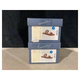 LOT OF 2 Universal Thread Women