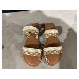 LOT OF 2 Universal Thread Women