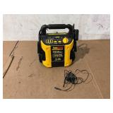 EverStart Maxx 1000 Amp Jump Start and Air Compressor