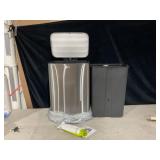 EKO Madison Brushed Stainless 50 Liter/13.2 Gallon Step Trash Can with Inner Liner