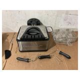 Elite Gourmet EDF-401T Electric 4.5 Qt. / 17 Cup Immersion Deep Fryer 3-Baskets