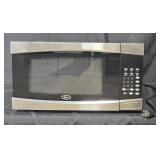 Oster Microwave Oven with Stainless Steel Front - 900 Watts