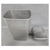 Black Plastic Trash Can with Removable Lid