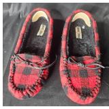 Lot of 4 Pairs of Women
