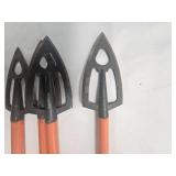 Wood arrows and Woodsman Hunting Seat