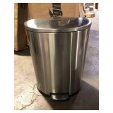 StyleWell SW 13 gal. Stainless Steel Step-On Trash Can D-Shaped   Customer Returns See Pictures