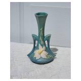Stunning Vintage Roseville Pottery - Blue / White Daisy Flower Vase