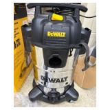 Dewalt 8 Gallon Wet / Dry Stainless Steel Shop Vacuum / Vac