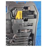 DeWalt Mechanic