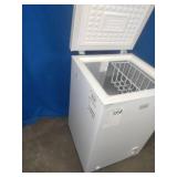 Black+Decker 2.7 Cu. Ft. Compact Chest Freezer