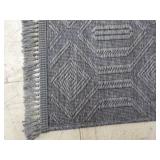 Off the Loom Accent Rug 30 x 45"...
