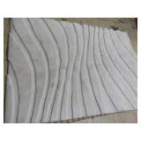 4 ft x 5 1/2 ft Vintage Looking Rug...