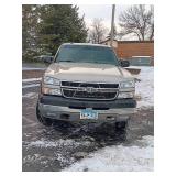 2003 Chevrolet 2500HD, 4x4, 6.0L Crew Cab