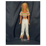 VINTAGE MALIBU BARBIE TWIST AND TURN WITH OUTFIT
