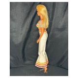 VINTAGE MALIBU BARBIE TWIST AND TURN WITH OUTFIT