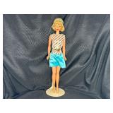 AMERICAN GIRL PINK SKIN WITH OUTFIT AND STAND WITH BENDABLE LEGS