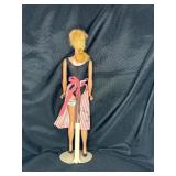 VINTAGE PONYTAIL BARBIE WEARING BABYSITTING APRON