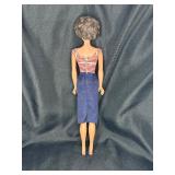 VINTAGE BRUNETTE BUBBLECUT BARBIE WITH CRUISE OUTFIT