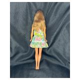 VINTAGE MOD BRUNETTE BARBIE TWIST 
