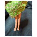 VINTAGE BENDABLE LEG BARBIE 1966 WITH OUTFIT