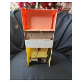 VINTAGE LOT OF 4 BARBIE DOLL APPLIANCES BY DELUXE