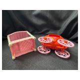 LOT OF 2 STORYKINS ITEMS - BED AND PUMPKIN CARRIAGE