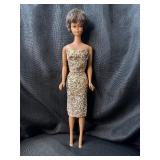 VINTAGE BRUNETTE BUBBLECUT BARBIE WITH OUTFIT
