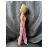 VINTAGE MIDGE BARBIE WITH OUTFIT