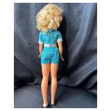 VINTAGE TAMMY DOLL WITH OUTFIT