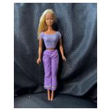 VINTAGE 1966 BLONDE BARBIE WITH BENDABLE LEGS WITH OUTFIT