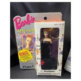 LOT OF TWO 1995 BARBIE FIGURE KEYCHAINS IN PACKAGE