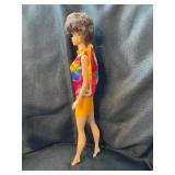 VINTAGE BRUNETTE BUBBLE CUT BARBIE WITH OUTFIT