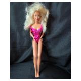 1992 BATH BLAST BARBIE WITH BENDABLE LEGS AND OUTFIT