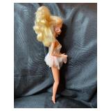 1988 ANIMAL LOVIN BARBIE WITH OUTFIT AND BENDABLE LEGS