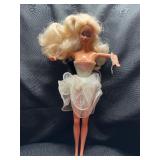 1989 DANCE MAGIC BARBIE WITH OUTFIT AND BENDABLE LEGS