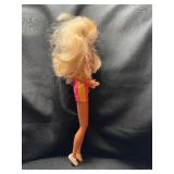 1991 AMERICAN BEAUTY QUEEN BARBIE WITH OUTFIT AND BENDABLE LEGS