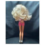 1991 AMERICAN BEAUTY QUEEN BARBIE WITH OUTFIT AND BENDABLE LEGS